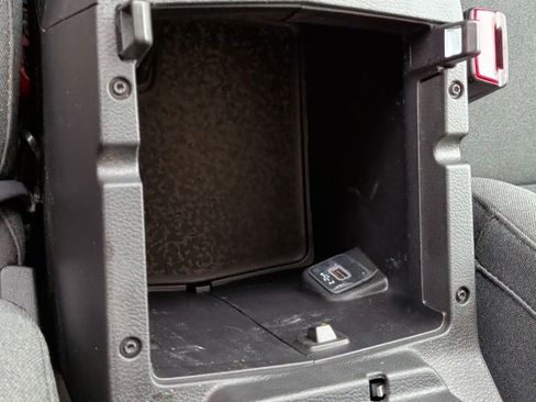 Used 2024 Jeep Gladiator Sport image 41