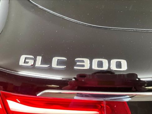 Certified 2018 Mercedes-Benz GLC 300 4MATIC image 10