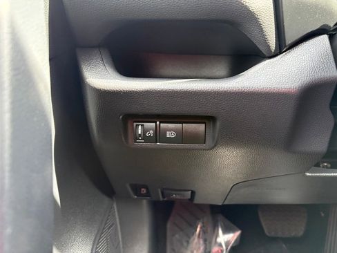 Certified 2025 Toyota RAV4 XLE AWD/4WD image 22