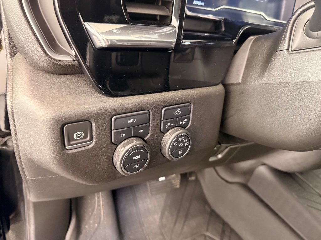 Used 2024 Chevrolet Silverado 1500 RST AWD/4WD image 26