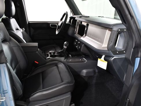 New 2025 Ford Bronco Outer Banks AWD/4WD image 10