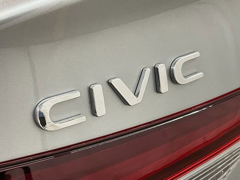 Certified 2022 Honda Civic Sport image 25