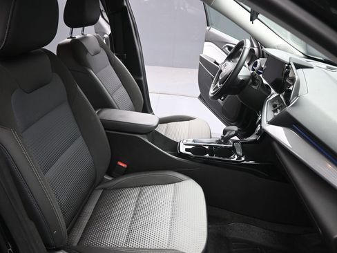 Used 2024 Chevrolet Trax LT w/ Driver Confidence Package FWD image 24