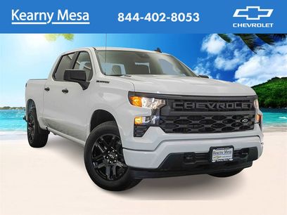 New 2026 Chevrolet Silverado 1500 Custom w/ LPO, Dark Essentials Package