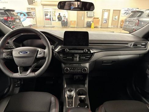 Used 2025 Ford Escape ST-Line Elite image 14