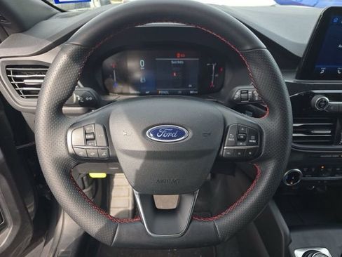 Used 2025 Ford Escape ST-Line image 13