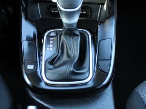 Used 2024 Kia Soul LX w/ Option Group 015 image 16