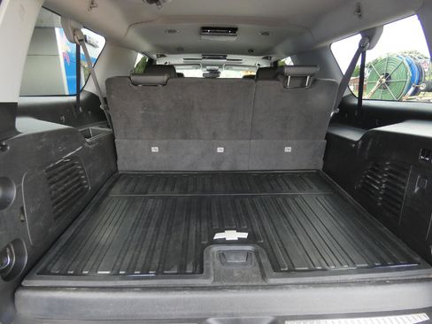 Used 2016 Chevrolet Suburban LTZ AWD/4WD image 17