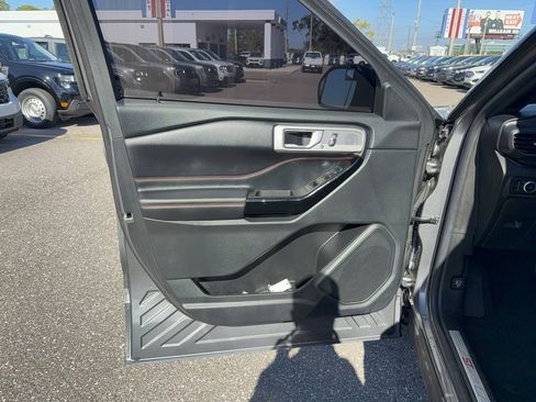 Certified 2022 Ford Explorer ST-Line w/ Class IV Trailer Tow Package image 8