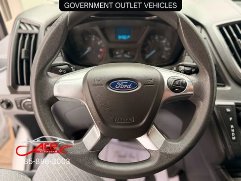 Used 2019 Ford Transit 250 148 Medium Roof image 8