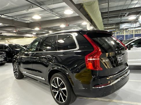 Certified 2023 Volvo XC90 B5 Plus w/ Protection Package Premier image 4