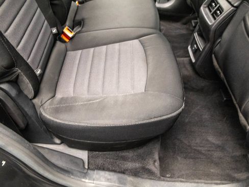 Used 2015 Ford Edge SE FWD image 34