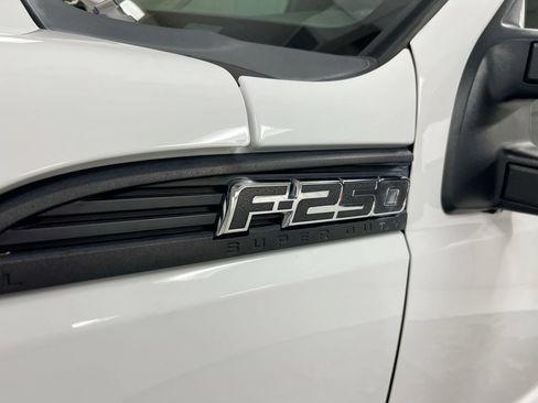 Used 2015 Ford F250 XL w/ Power Equipment Group RWD image 24