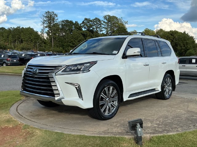 Used 2016 Lexus LX 570 4WD w/ Luxury Package image 3
