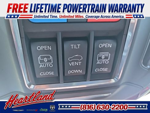 Used 2025 Jeep Grand Cherokee Summit AWD/4WD image 78