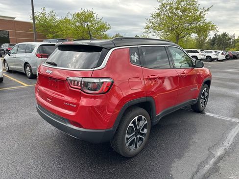 Certified 2023 Jeep Compass Limited w/ Sun and Sound Group AWD/4WD image 8