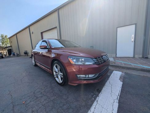 Used 2015 Volkswagen Passat TDI SEL Premium image 5