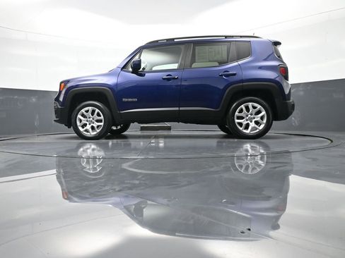 Used 2018 Jeep Renegade Latitude image 31