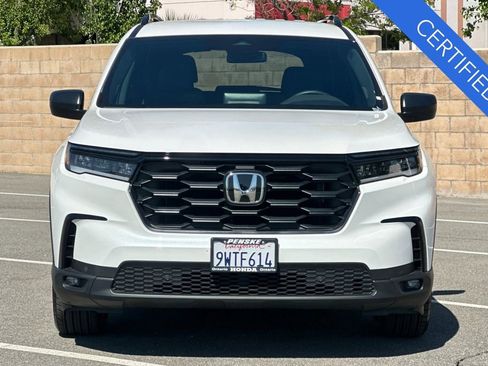 Certified 2025 Honda Pilot Sport image 9