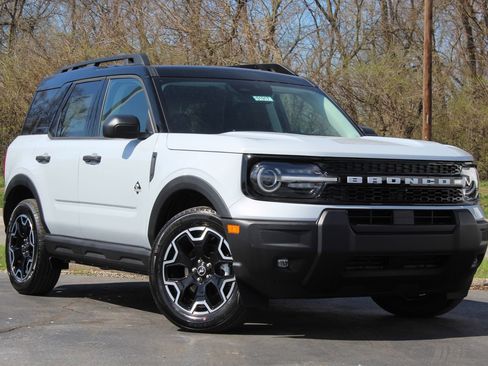 New 2026 Ford Bronco Sport Outer Banks AWD/4WD image 1