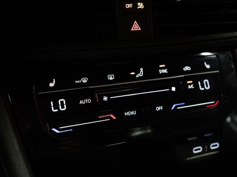 Used 2025 Volkswagen Jetta Sport FWD image 20