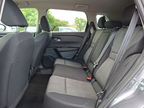 Used 2024 Nissan Rogue SV AWD/4WD image 10