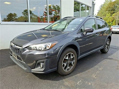 Used 2019 Subaru Crosstrek 2.0i Premium w/ Eyesight System image 3