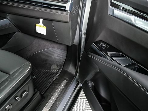 New 2026 Cadillac Escalade Luxury w/ Touring Package image 27