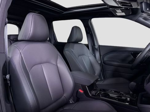 New 2026 Subaru Forester Limited AWD/4WD image 29