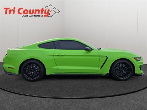 Used 2016 Ford Mustang Shelby GT350 image 9