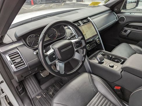 Used 2023 Land Rover Discovery S R-Dynamic image 12