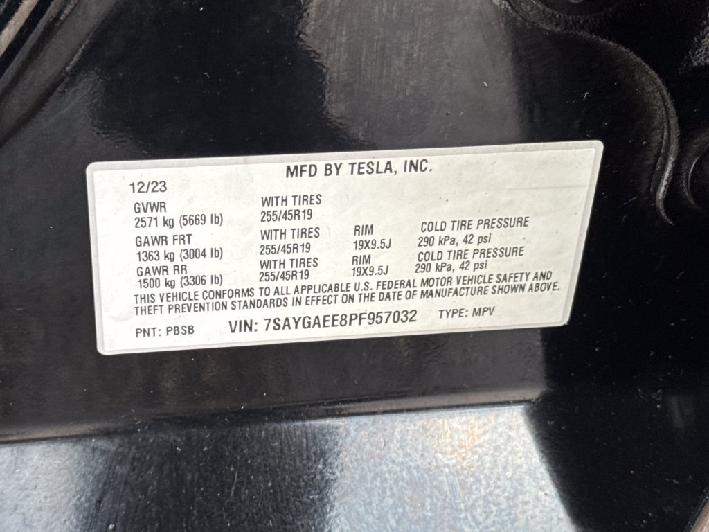 Used 2023 Tesla Model Y Long Range AWD/4WD image 48