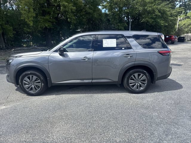 Used 2024 Nissan Pathfinder S w/ Cargo Package FWD image 8