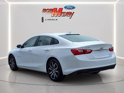 Used 2018 Chevrolet Malibu LT w/ Leather Package FWD image 7