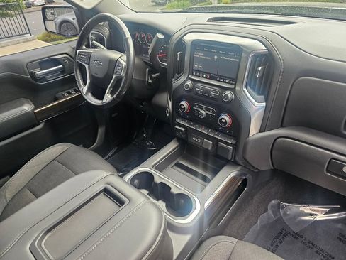 Used 2020 Chevrolet Silverado 1500 LT Trail Boss AWD/4WD image 10