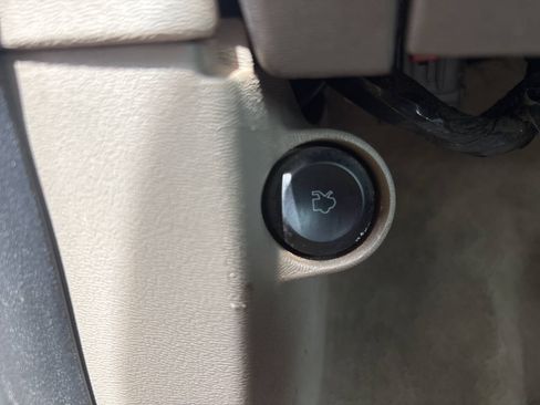 Used 2011 Ford Focus SE w/ 201A Rapid Spec Order Code FWD image 20