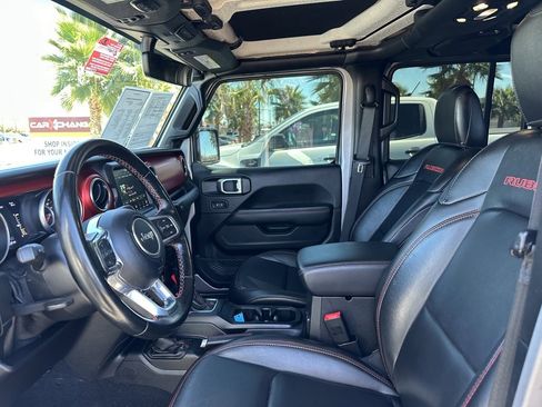 Used 2020 Jeep Gladiator Rubicon image 13