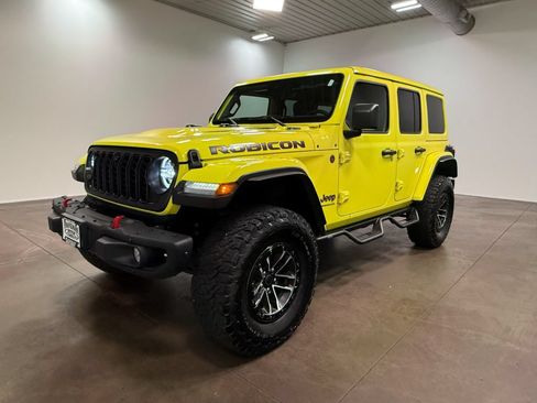 Used 2024 Jeep Wrangler Unlimited Rubicon AWD/4WD image 39
