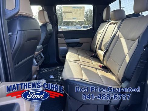 New 2026 Ford F250 Lariat w/ Black Appearance Package AWD/4WD image 13