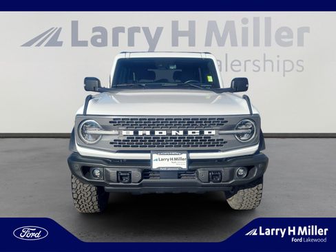 Used 2023 Ford Bronco Badlands image 8