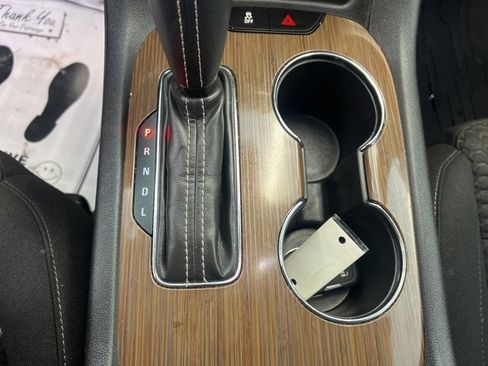 Used 2019 GMC Acadia SLE w/ LPO, Floor Liner Package image 30