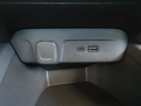 Used 2024 Chevrolet Trax RS w/ Driver Confidence Package FWD image 12