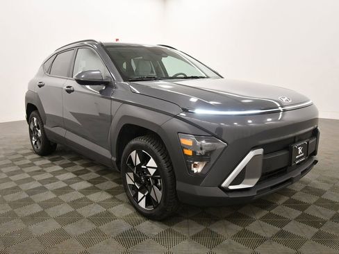 Used 2025 Hyundai Kona SEL image 9