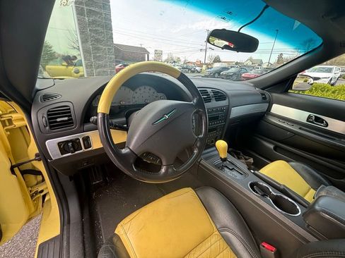 Used 2002 Ford Thunderbird image 7