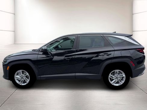 New 2026 Hyundai Tucson SE image 3