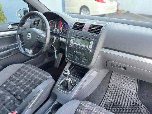 Used 2009 Volkswagen GTI 2-Door image 13