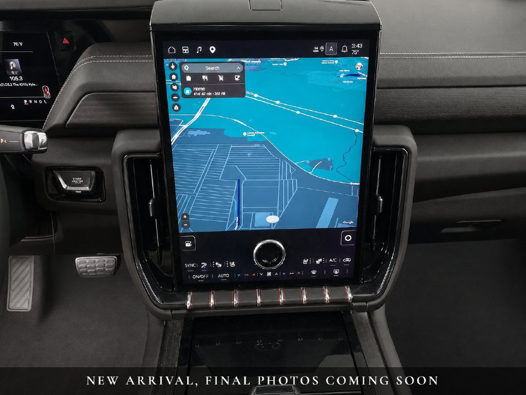 Used 2025 GMC Yukon XL AT4 Ultimate AWD/4WD image 4
