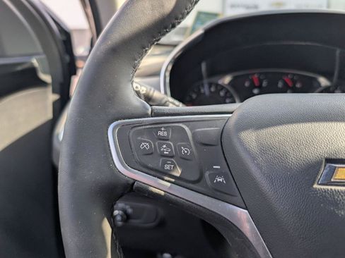 Used 2023 Chevrolet Equinox LT AWD/4WD image 11