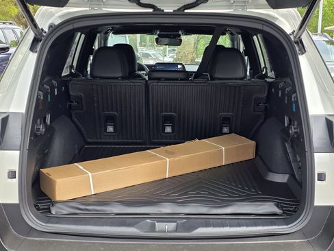New 2026 Subaru Outback Limited AWD/4WD image 9