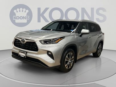 Used 2025 Toyota Highlander XLE